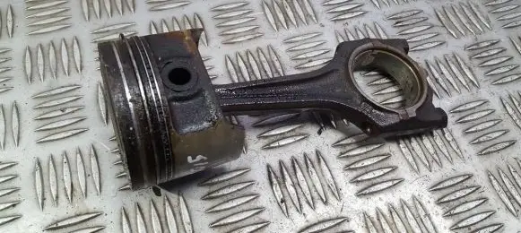 Opel Tigra A Piston with connecting rod