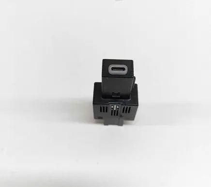 Volkswagen Tiguan USB socket connector 3G5035954