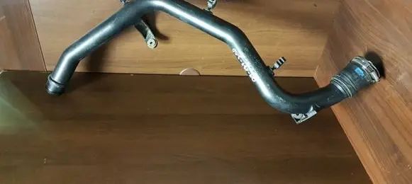 Audi Q7 4L Intercooler hose/pipe 7L6145795S