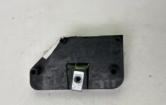 Ford Mustang V Front bumper mounting bracket DR338C391AD