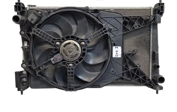 Opel Corsa D Coolant radiator 44092670 13310108 878060010