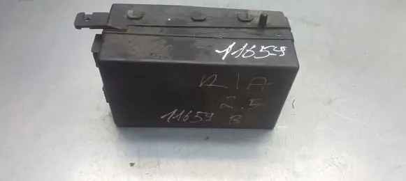 KIA Carnival Fuse box set