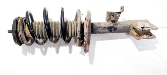 Peugeot 308 Front shock absorber/damper