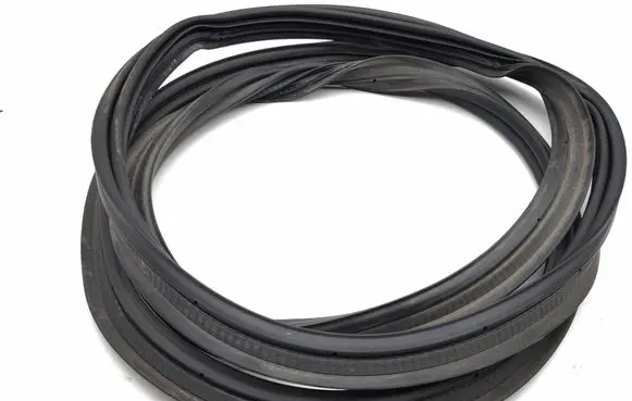 Toyota C-HR II Trunk rubber seal (body) 