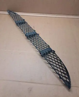 Mercedes-Benz E W210 Front bumper lower grill 2108850053