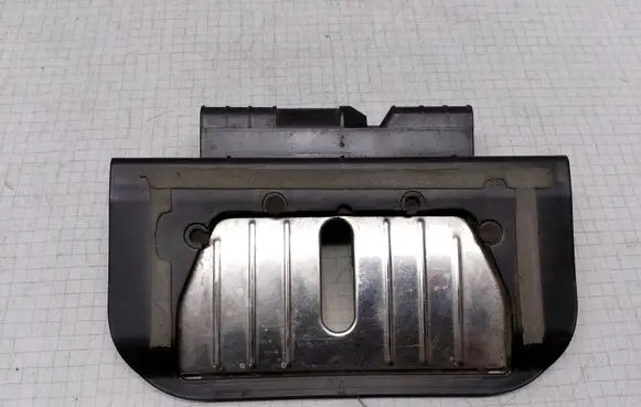 Mercedes-Benz E W211 Other trunk/boot trim element A2116900089