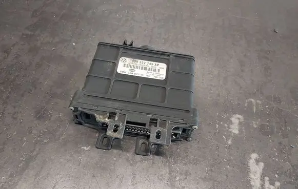 Ford Galaxy Gearbox control unit/module 099927733AP 5DG008077-01