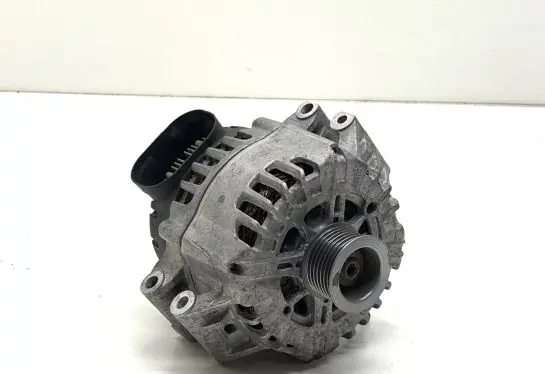 BMW 5 G30 G31 Generator/alternator 8611280