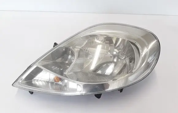 Opel Vivaro Headlight/headlamp 8200701354