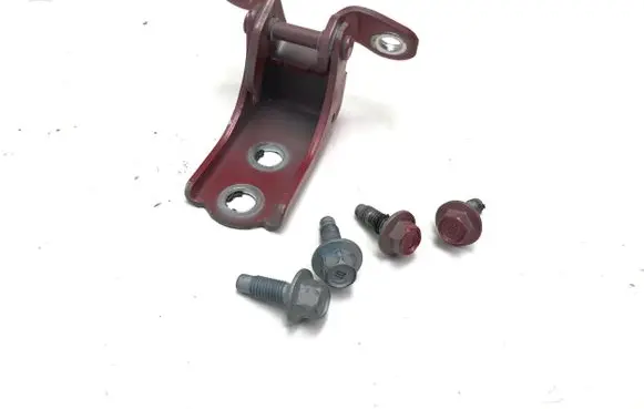 Honda HR-V Front door upper hinge