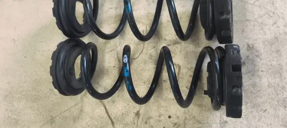 Nissan Murano Z52 Rear coil spring