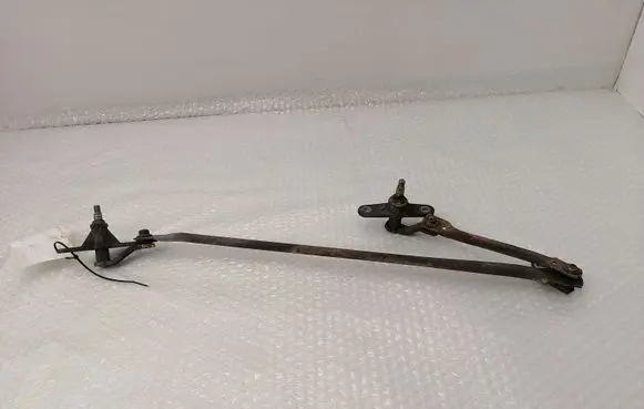 Front wiper linkage
