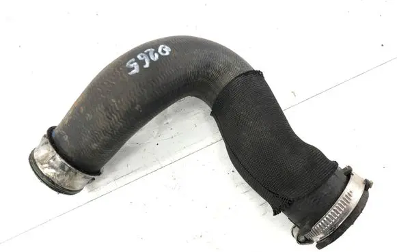 Audi Q7 4L Intercooler hose/pipe 7L6145738A