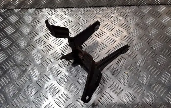 Toyota Corolla Verso AR10 ABS pump bracket 