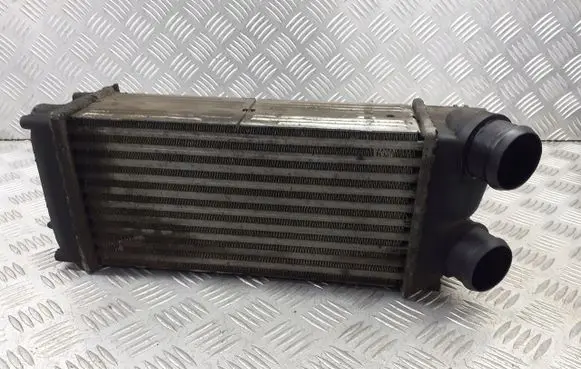 Citroen C4 I Intercooler radiator 9648551880