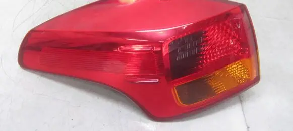 Toyota RAV 4 (XA40) Rear/tail lights