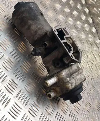 Seat Ibiza III (6L) Oil filter mounting bracket 045115389G