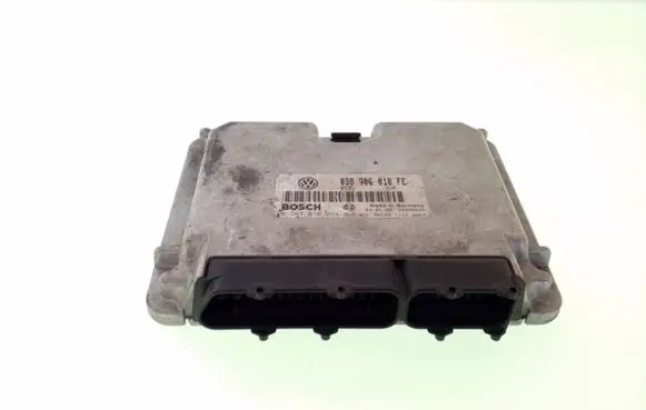 Volkswagen PASSAT B5 Engine control unit/module 038906018FE 028010064 BOO9612911200069