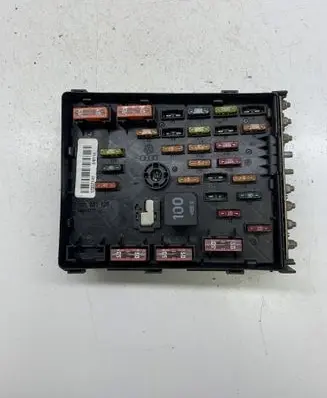 Volkswagen PASSAT B6 Fuse module 3C0937125 63592777
