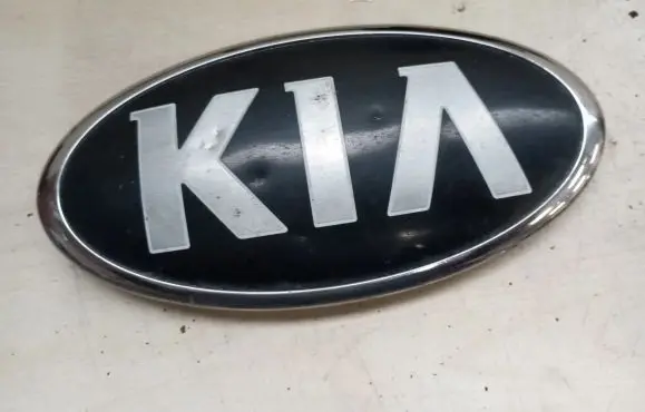 KIA Sportage Manufacturer badge logo/emblem 863533W500