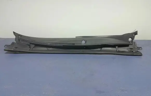 Toyota Camry VIII XV70 Wiper trim 55708-33301