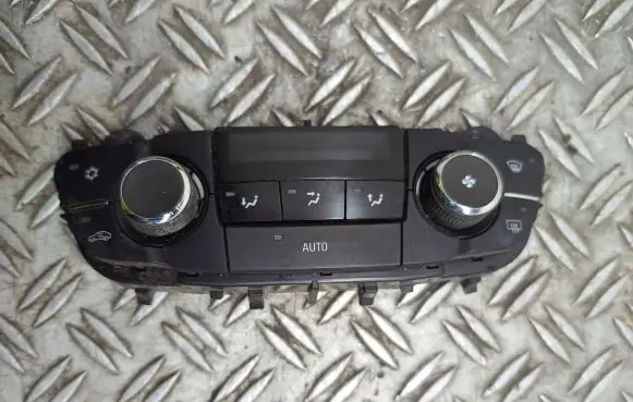 Opel Insignia A Climate control unit 13273095 0906230220A