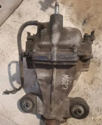 Infiniti Q50 Rear differential 