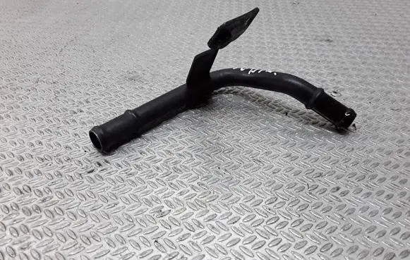 Volkswagen Touareg I Engine coolant pipe/hose 07Z121065P