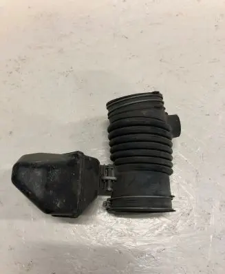 Toyota Sienna XL30 III Intake resonator 178810P080