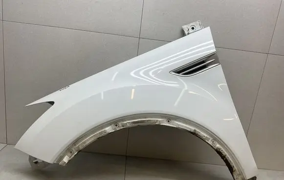 Ford Kuga I Fender