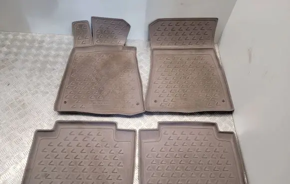 Lexus GS 300 350 430 450H Car floor mat set 