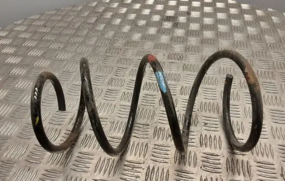 Toyota Prius (XW20) Front coil spring