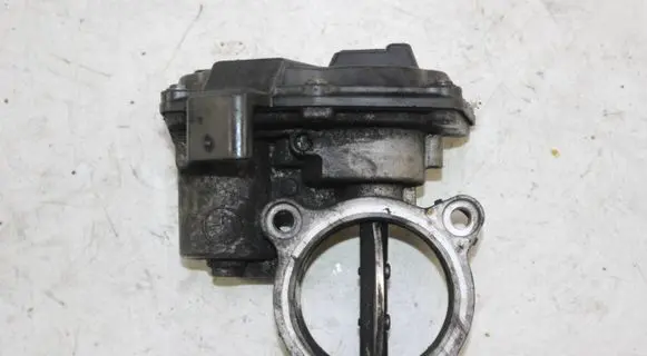 BMW X3 F25 Throttle valve 7810752 101006081 10378517