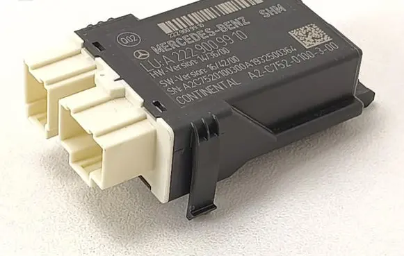 Mercedes-Benz S W222 Seat heating relay A2229009910 260625HR1632 2229009910