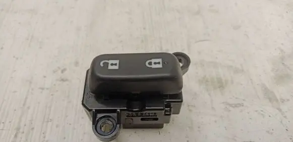 Mazda CX-7 Central locking switch button 