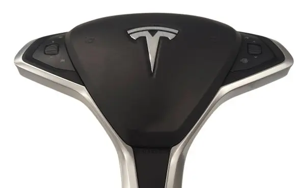 Tesla Model S Steering wheel airbag 0589P1000552 A17C6000920 103677801C