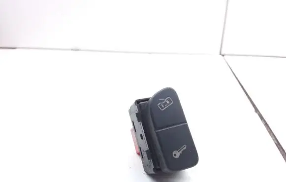 Volkswagen Fox Central locking switch button 5Z0962125