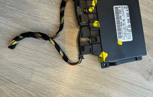 Mercedes-Benz CLK A209 C209 Parking PDC control unit/module A2035454932 1039E01034 0263004099