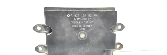 Mitsubishi Colt Glow plug pre-heat relay MN900612