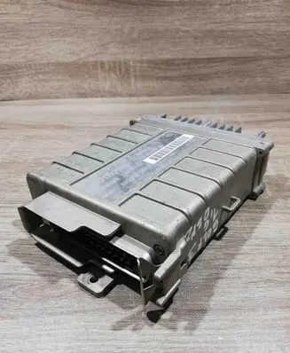 Volkswagen Golf III Engine control unit/module ECU 893907383B 71816762