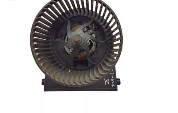 Skoda Octavia Mk1 (1U) Front door blower motor 1J1819021C