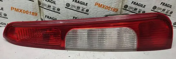 Ford C-MAX I Rear/tail lights 3M5113N411AA