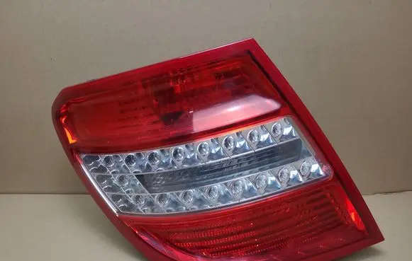 Mercedes-Benz C W204 Rear/tail lights 2048203964L
