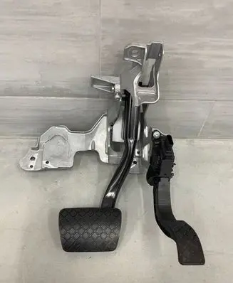 Audi A5 Brake pedal bracket assembly 