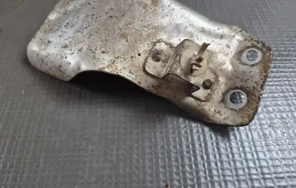 Toyota Proace Heat shield in engine bay 9806480080