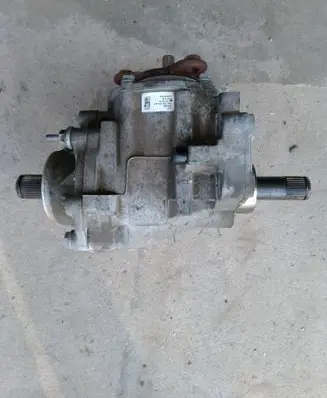 Gearbox transfer box case