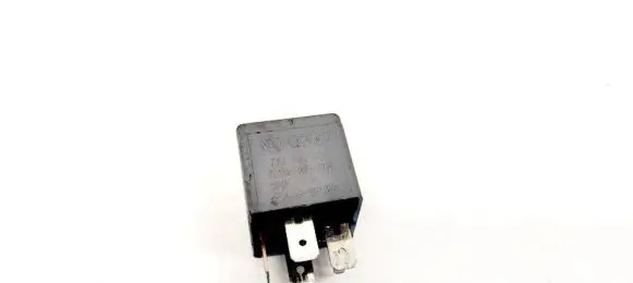 Skoda Fabia Mk1 (6Y) Other relay 1J0906381 V23134-B63-X383
