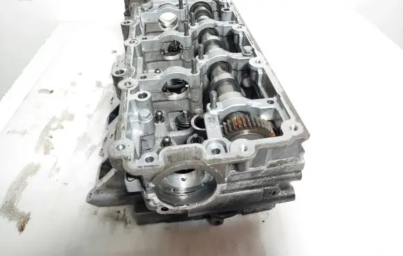 Audi A6 Allroad C6 Engine head 1059353CS