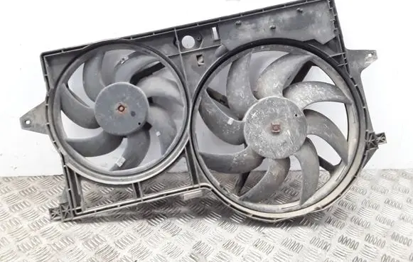 Peugeot Expert Electric radiator cooling fan 8240141