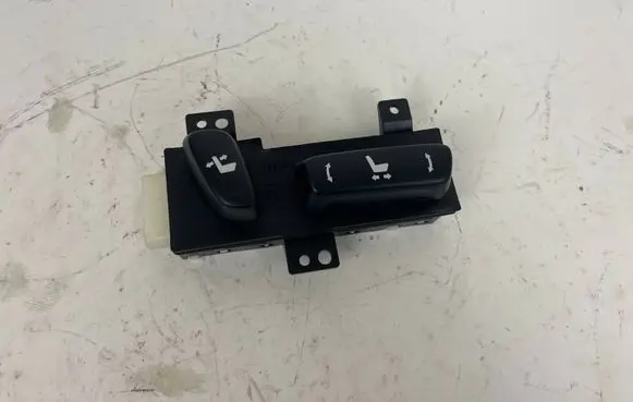 Toyota Mirai Seat control switch 18A704